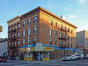 276 Humboldt St in Brooklyn, NY - Foto de edificio - Building Photo