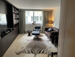 600 Grapetree Dr in Key Biscayne, FL - Building Photo - Building Photo