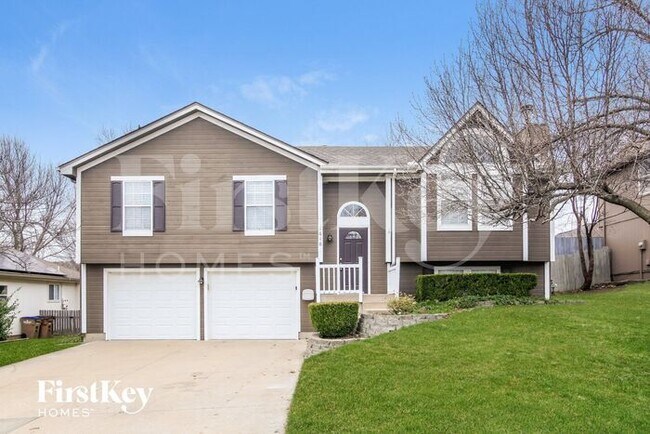 property at 1610 Stasi Ave