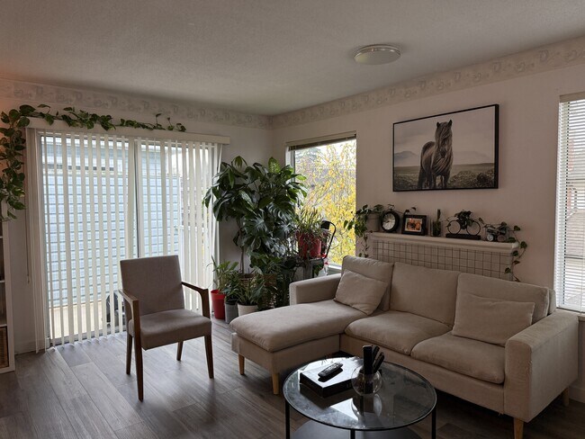 7040 William St in Vancouver, BC - Building Photo - Building Photo