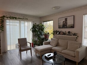 7040 Williams Rd in Richmond, BC - Building Photo - Building Photo