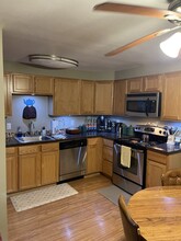 405 River Bend Rd, Unit 405 River Bend Rd. Apt 3 in Madison, WI - Foto de edificio - Building Photo