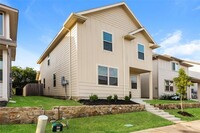 5544 Willamette Dr in Fort Worth, TX - Foto de edificio - Building Photo