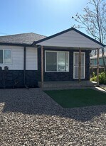 1608 Kingston St in Aurora, CO - Building Photo