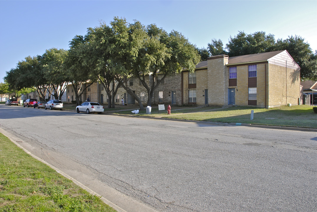 North Hill Town Homes in North Richland Hills, TX - Foto de edificio