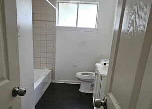 3303 Roaming Woods Ln in Spring, TX - Building Photo - Building Photo