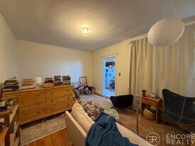 28 Quint Ave in Boston, MA - Building Photo