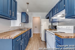 10822 Green Brook Dr in San Antonio, TX - Building Photo - Building Photo
