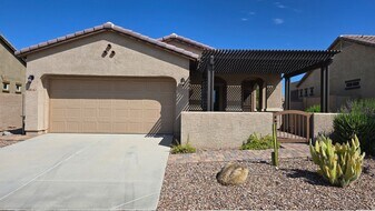 18142 W Fairview St in Goodyear, AZ - Building Photo