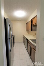 4812 Ravens Crest Dr in Plainsboro, NJ - Building Photo - Building Photo