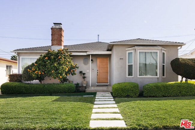 1916 W 94th St in Los Angeles, CA - Building Photo - Building Photo