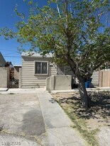 2215 Daley St in North Las Vegas, NV - Building Photo