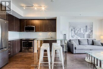 10 Park Lawn Rd in Toronto, ON - Building Photo - Building Photo