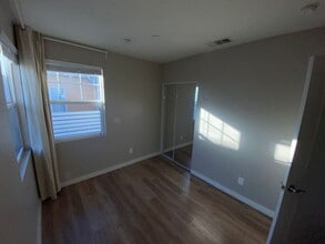 5708 Colfax Ave in Los Angeles, CA - Building Photo - Building Photo