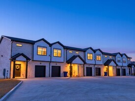 1174 Meadowhill Ln in Clarksville, TN - Building Photo