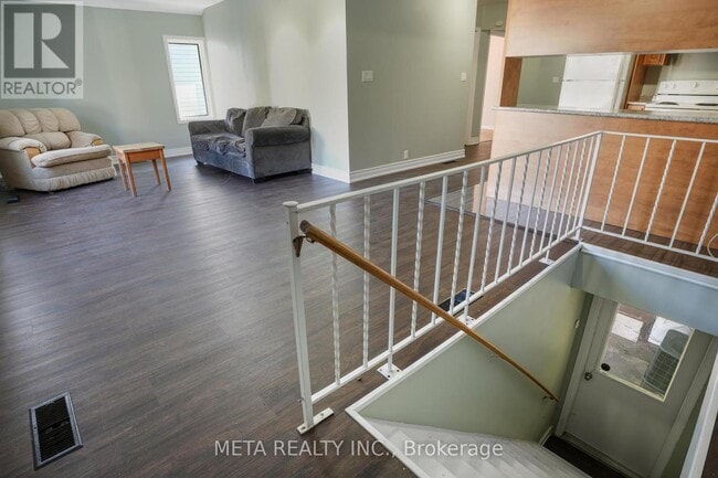 property at 3 Hastings St N