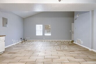 6901 Jackson Ave in Kansas City, MO - Building Photo - Building Photo