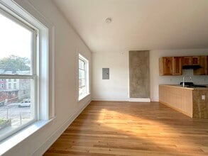 140 3rd St, Unit 4 in Newburgh, NY - Building Photo - Building Photo