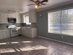 3167 Longwood Dr in Jackson, MS - Building Photo - Building Photo