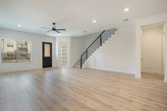 4401 Cave Spgs St in Celina, TX - Foto de edificio - Building Photo