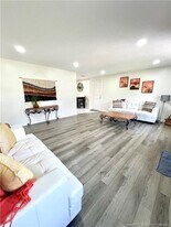 4215 NE Carroll Ct in Jensen Beach, FL - Building Photo