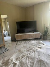 2630 SW 28th St in Miami, FL - Building Photo - Building Photo