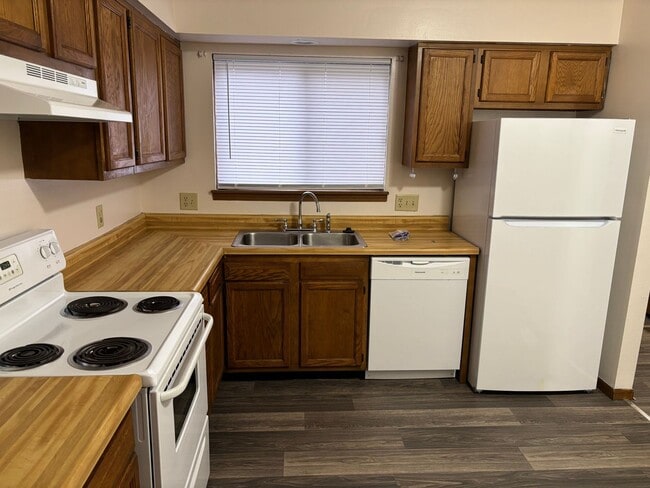 2755-2761 Scarlet Oak Dr in Toledo, OH - Building Photo - Building Photo