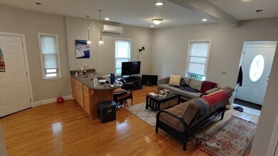 33 Eastburn St in Boston, MA - Building Photo - Building Photo