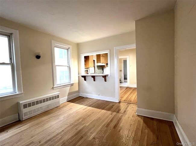 241 W Broadway in Long Beach, NY - Building Photo - Building Photo