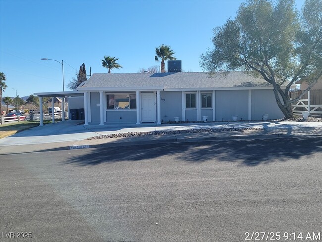 601 Barron Ct in Henderson, NV - Building Photo - Building Photo