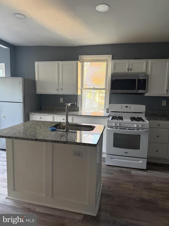 property at 2906 Grindon Ave