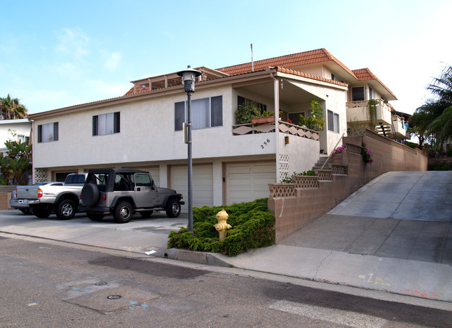 256 Avenida Lobeiro in San Clemente, CA - Building Photo - Building Photo