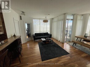 90 Absolute Ave in Mississauga, ON - Building Photo - Building Photo