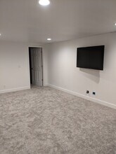 8094 S Bryce Dr in Sandy, UT - Building Photo - Building Photo