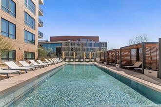The Continental Residences in San Antonio, TX - Building Photo - Building Photo