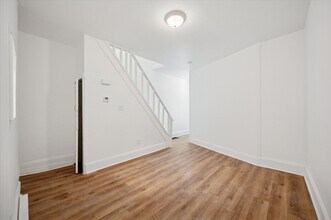 532 N Hobart St in Philadelphia, PA - Building Photo - Building Photo