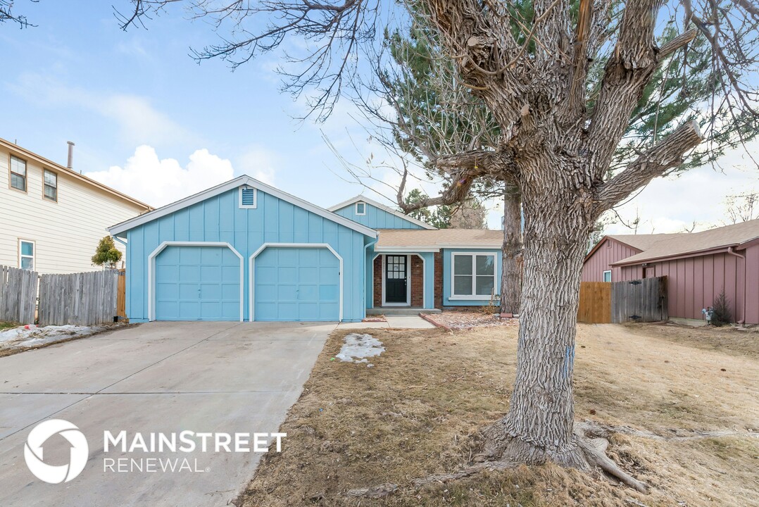 19272 E Chaffee Pl in Denver, CO - Foto de edificio