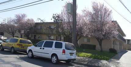 600 Buena Vista Ave in Alameda, CA - Building Photo - Building Photo