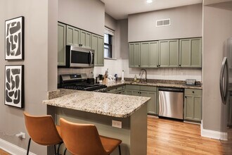 5017 S Drexel Blvd in Chicago, IL - Building Photo - Building Photo