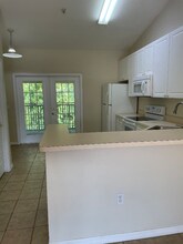 145 Reserve Cir in Oviedo, FL - Building Photo - Building Photo