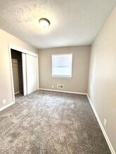 9133 Ames Ave in Omaha, NE - Building Photo - Building Photo