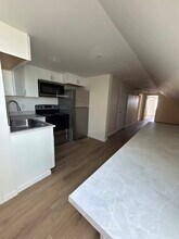 178 Thomas St in Fall River, MA - Building Photo - Building Photo