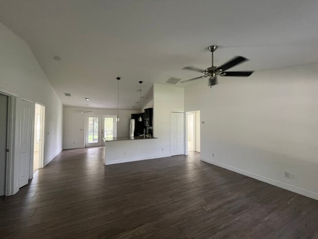 1370 McCrory St in North Port, FL - Building Photo - Building Photo