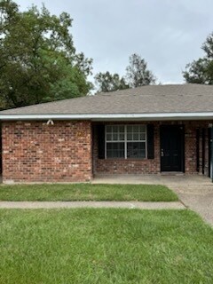 735 Brinwood Ave in Baton Rouge, LA - Building Photo