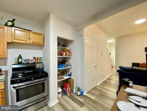 2035 N Gratz St in Philadelphia, PA - Building Photo - Building Photo