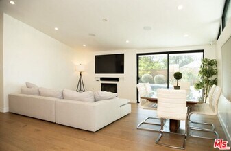 6329 Jumilla Ave in Los Angeles, CA - Building Photo - Building Photo