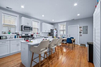 612 W Stratford Pl in Chicago, IL - Building Photo - Building Photo