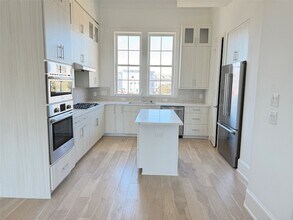 14963 Magnolia St in Addison, TX - Foto de edificio - Building Photo