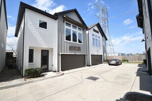 5904 Gardendale Dr in Houston, TX - Building Photo