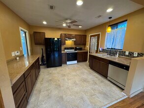 1173 Seminole Dr in Tallahassee, FL - Building Photo - Building Photo